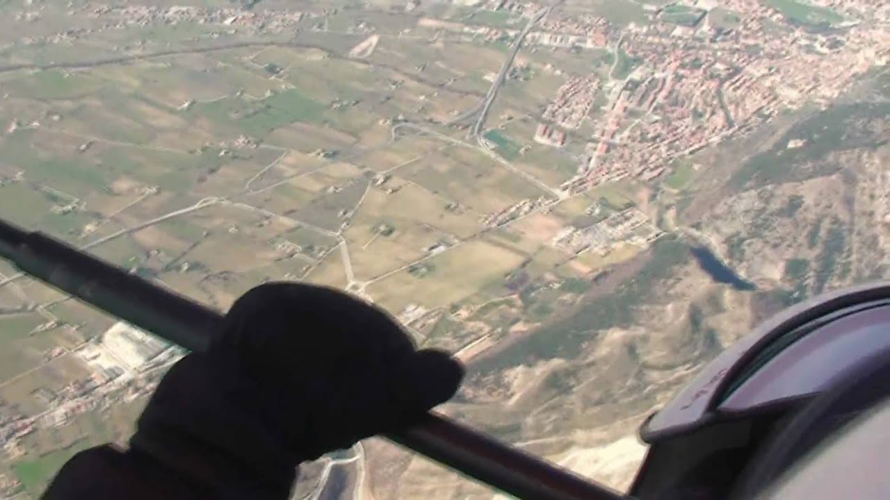 Volo in Deltaplano a Motore - Gubbio e  M. Cucco