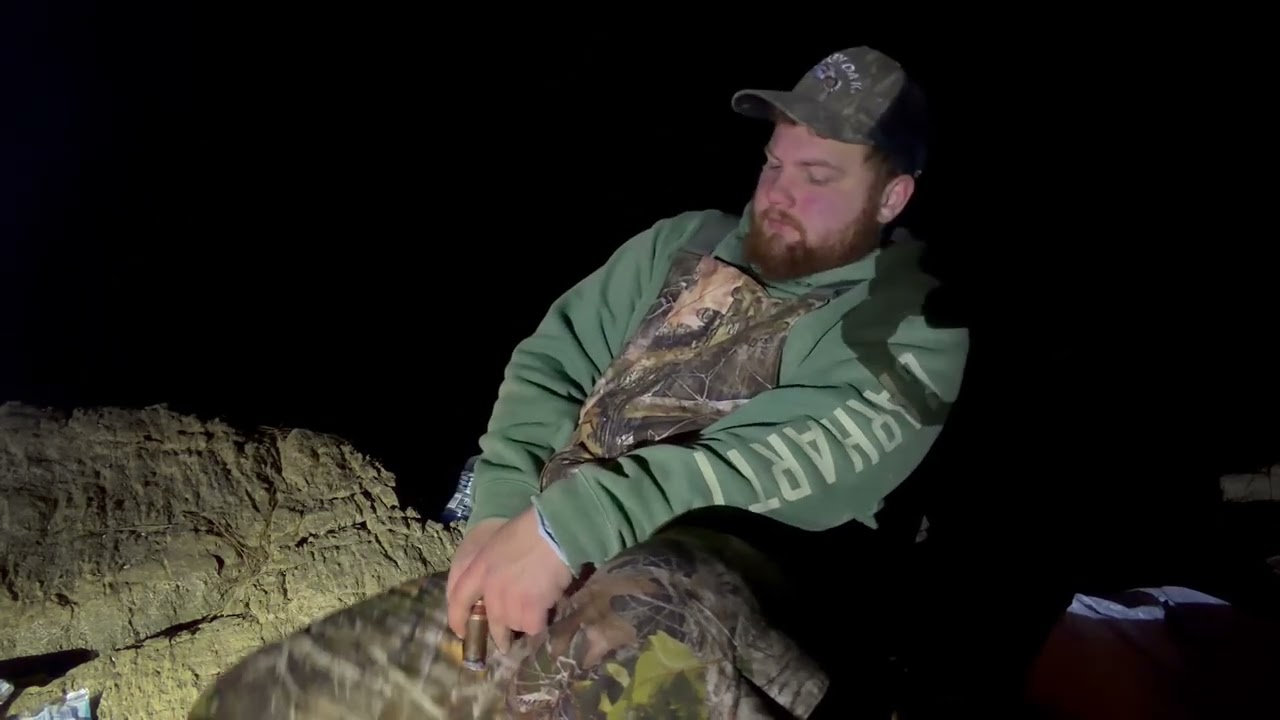 A FREEZING night of Jugging // HUGE CAT GETS THE  SMACKDOWN