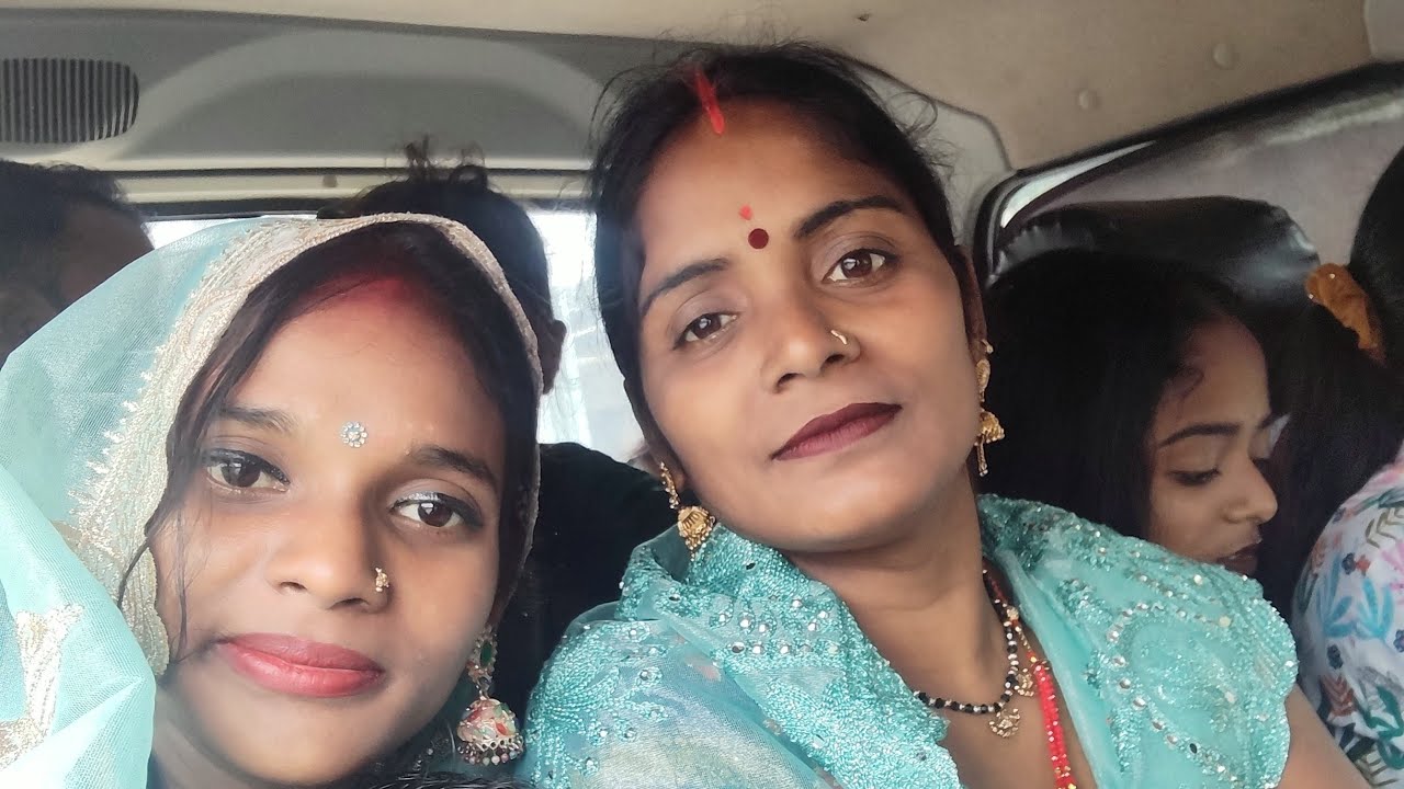 Kajal Gupta funny comment Bhojpuri gane per video is live!