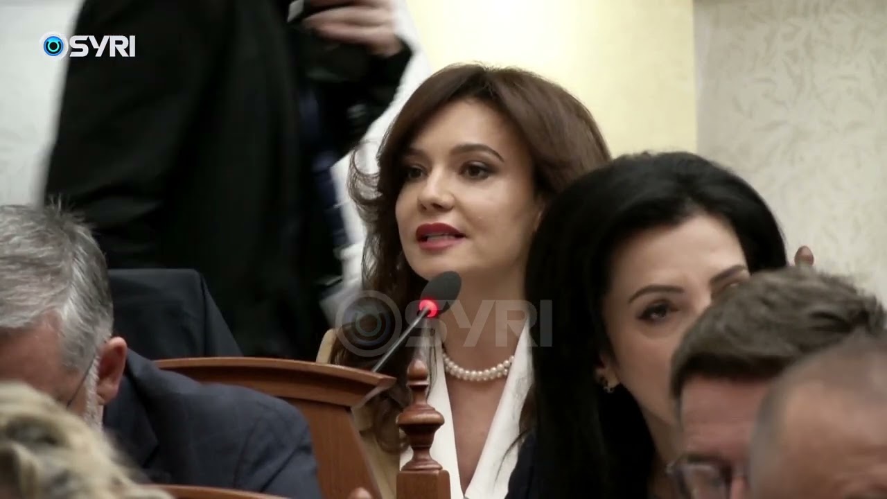 Votohen ministrat e rinj të Edi Ramës, miratohen dekretet e Presidentit