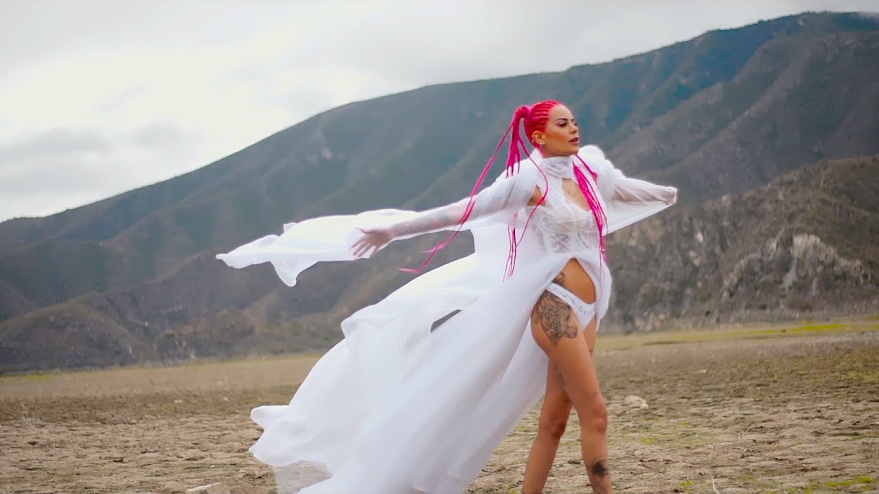 Talía Eisset - CALLEJÓN Ft. Jhei F | Dejavu | AZ