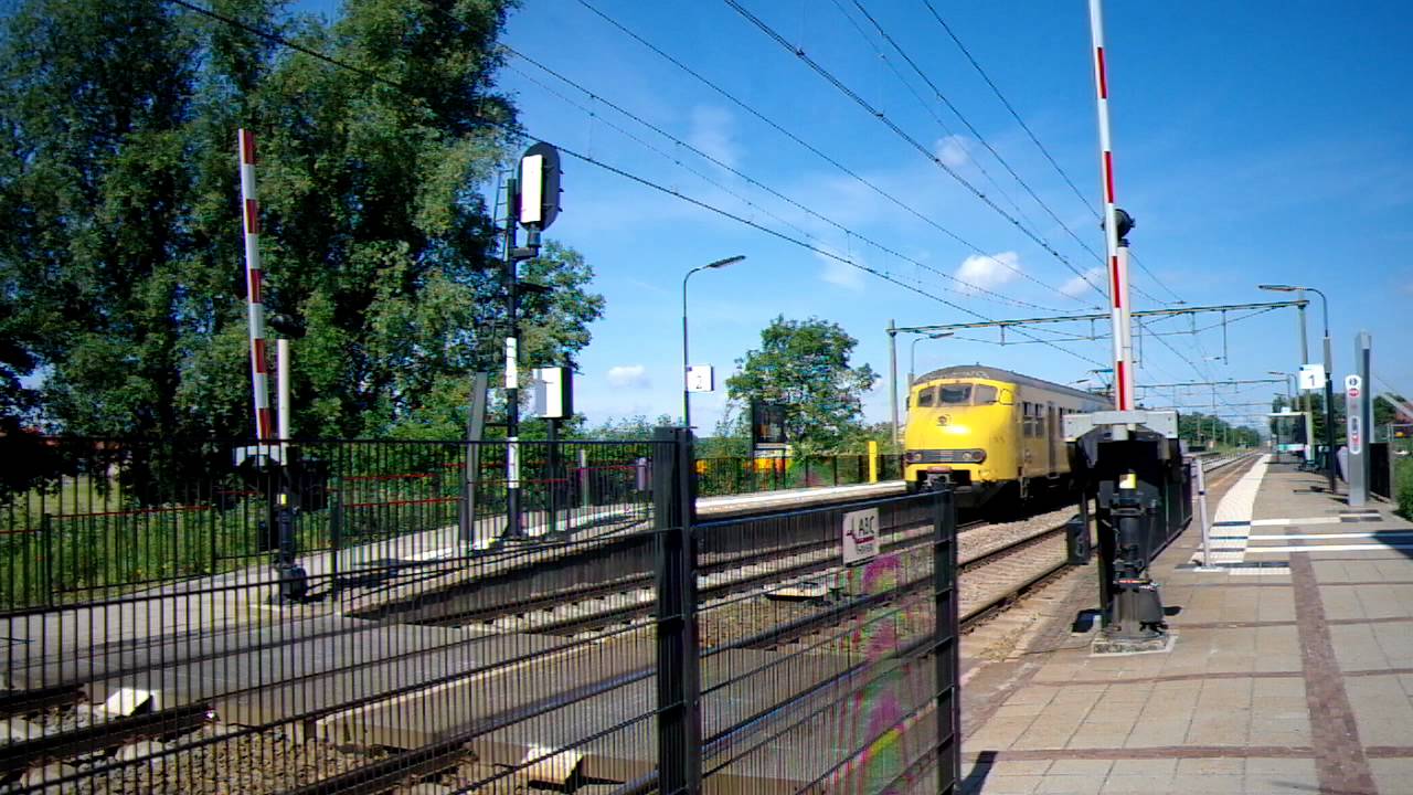 Spoorwegovergang station Kapelle- Biezelinge