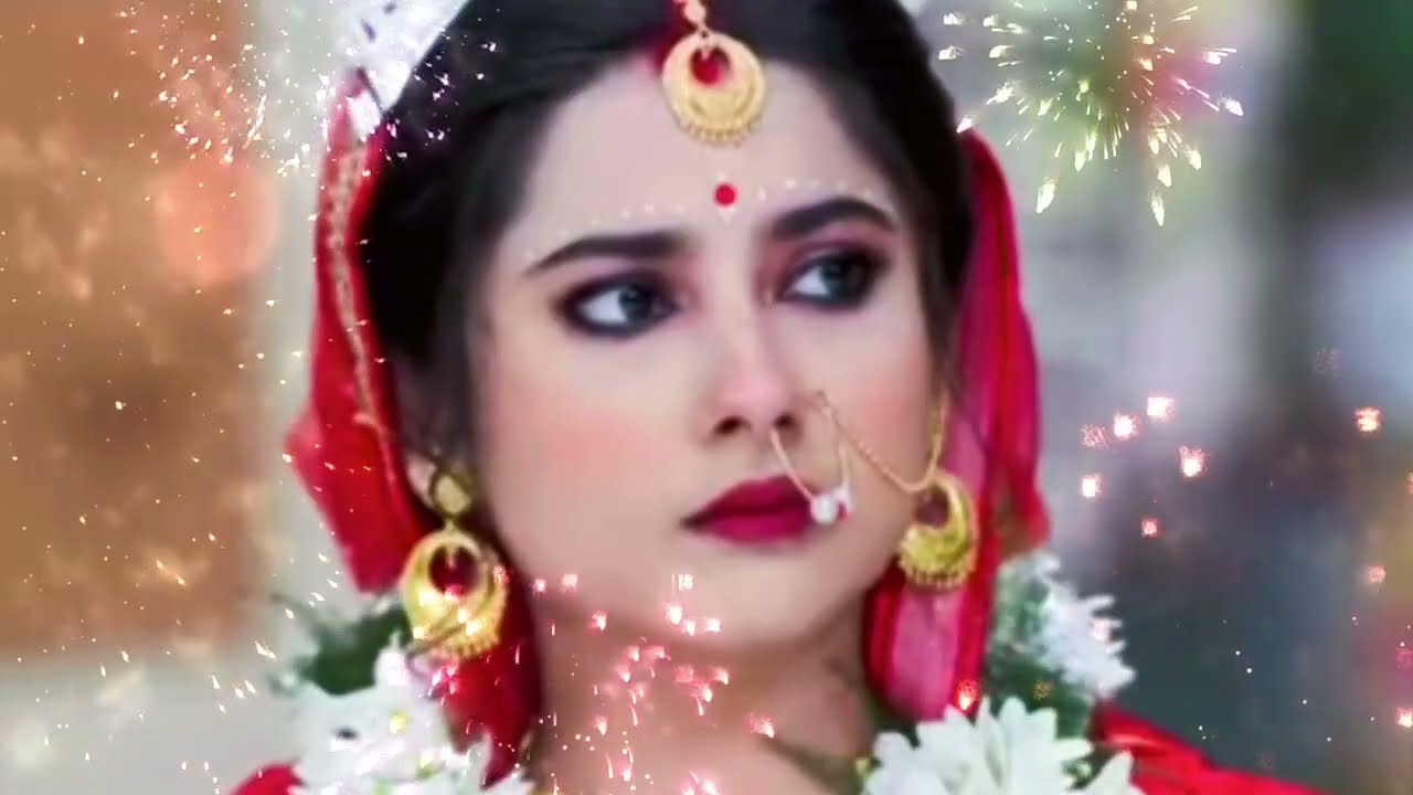 বিদায়ের সময় কুইনকে হাত ধরে টেনে নিয়ে যায় উজান।