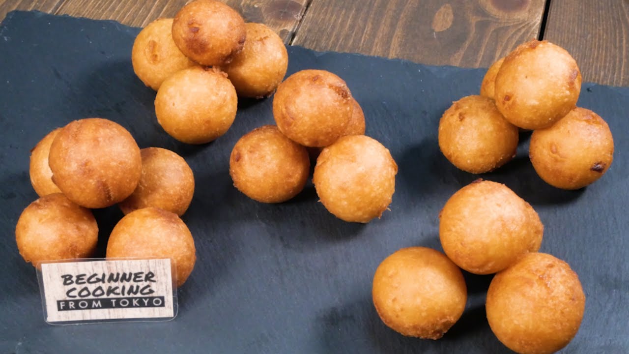 Пончик с липкой текстурой, приготовленный из сладкого картофеля и клейкой рисовой муки
