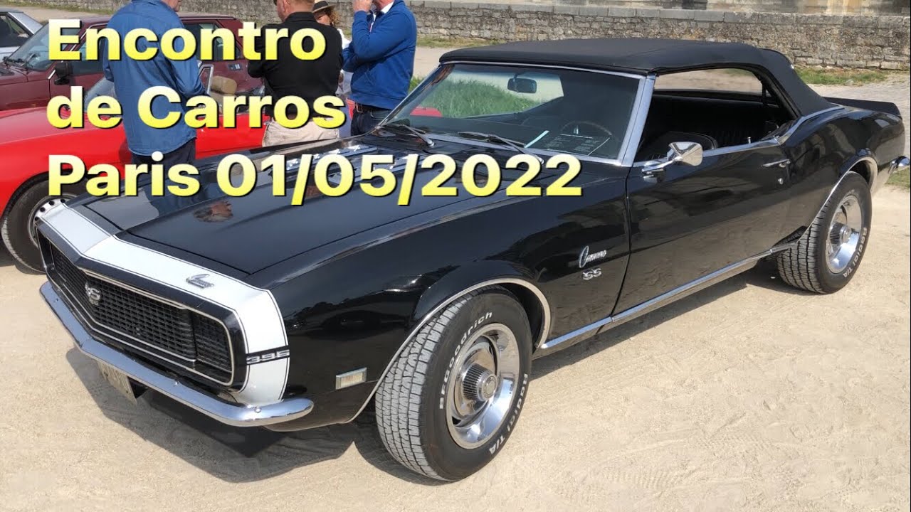 Encontro de carros antigos em Paris