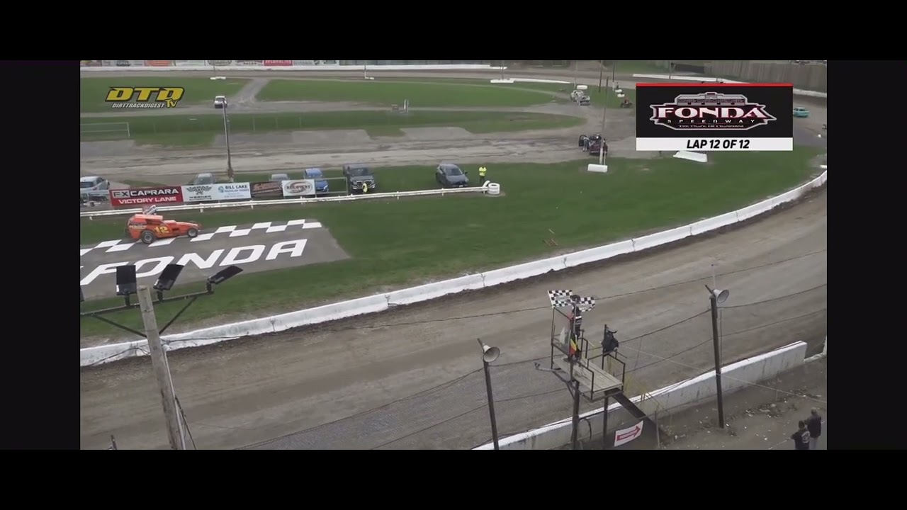 Incredible four-cylinder racing finish at Fonda speedway