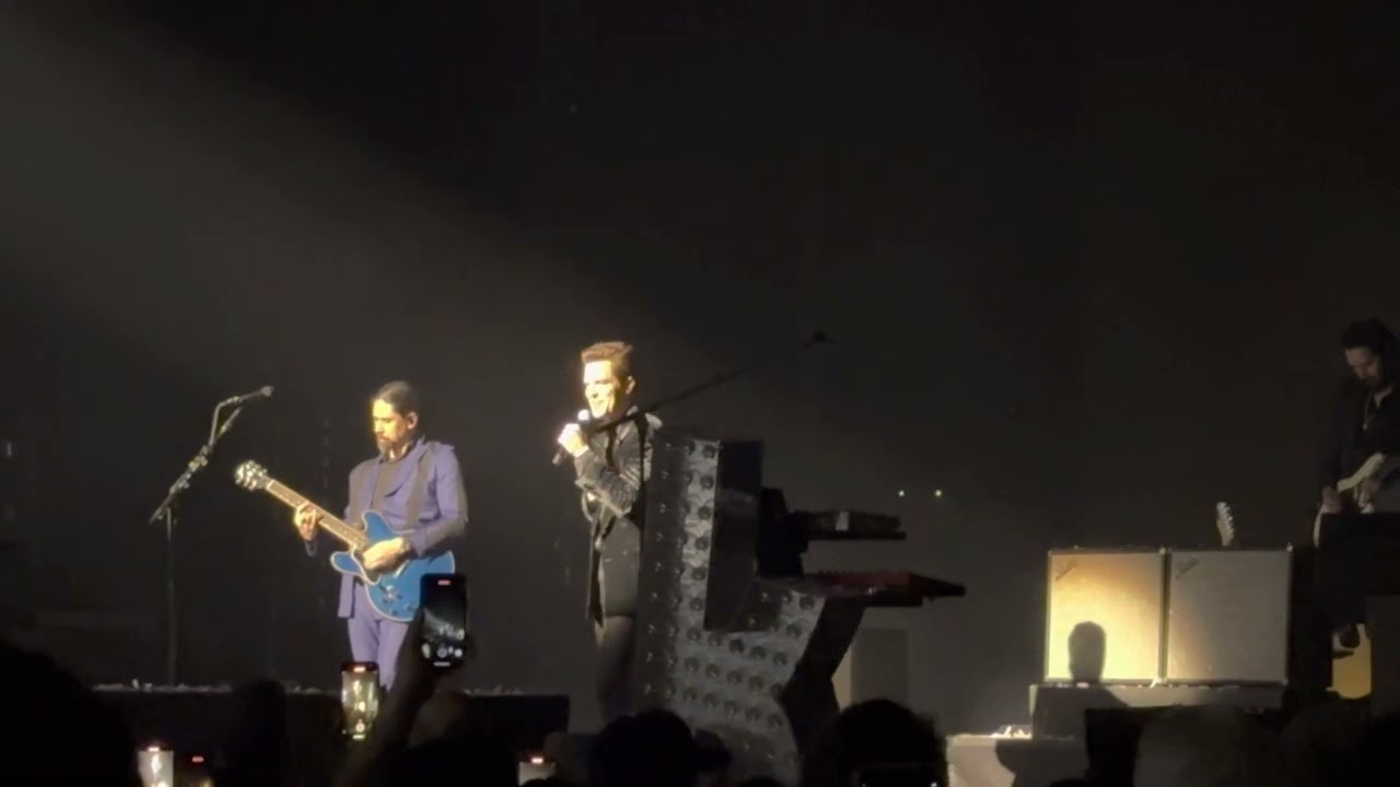 The Killers - Can’t Help Falling in Love - Elvis Presley Cover - Live New Years Eve 2022 - Las Vegas