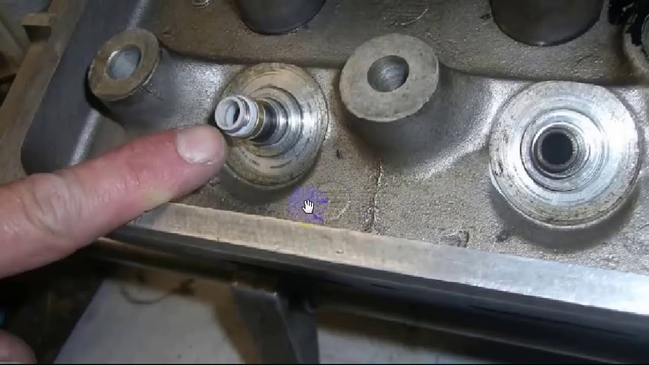 اسباب تسرب الزيت الى بستون المحرك فى السيارة يخرج دخان ابيض.Valve d'étanchéité Joint tige de soupape