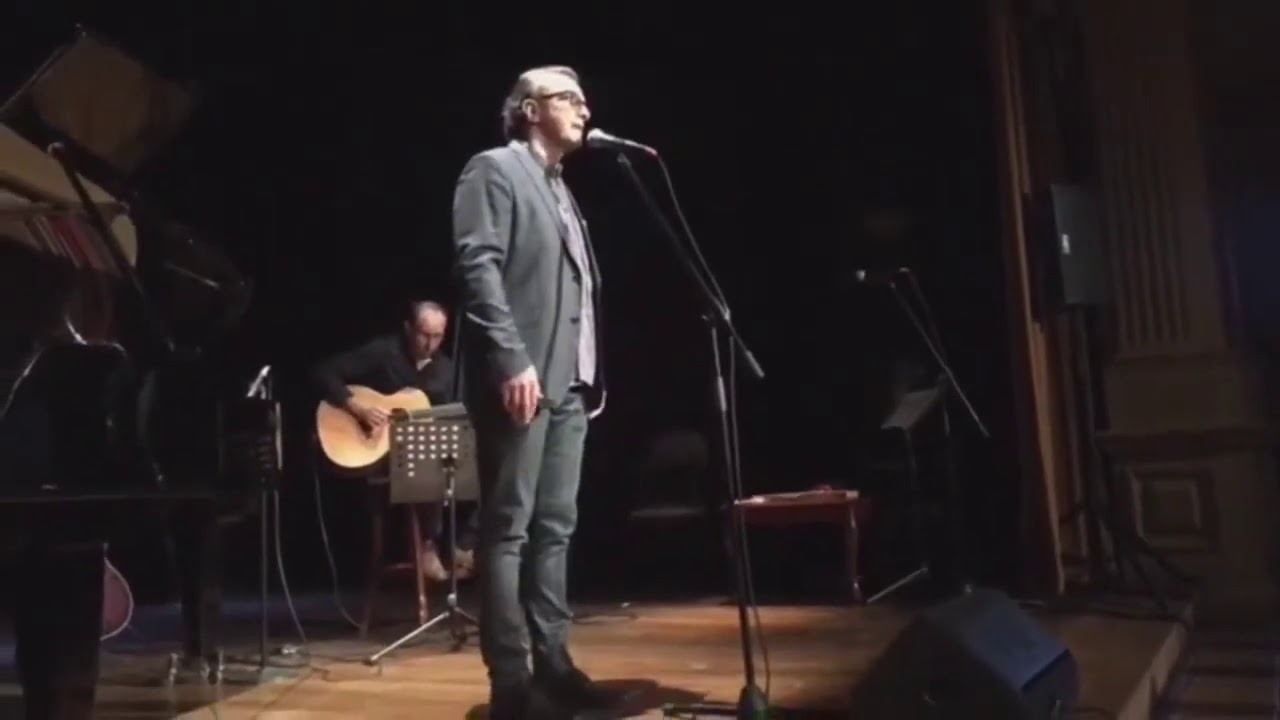 Okrutna wstrętna wiosna - Wiesław Tupaczewski