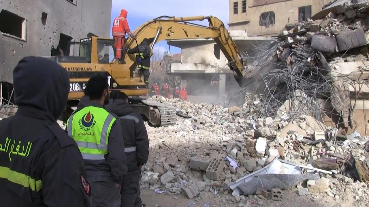 Rescuers at scene of deadly Israeli strike in eastern Lebanon | AFP