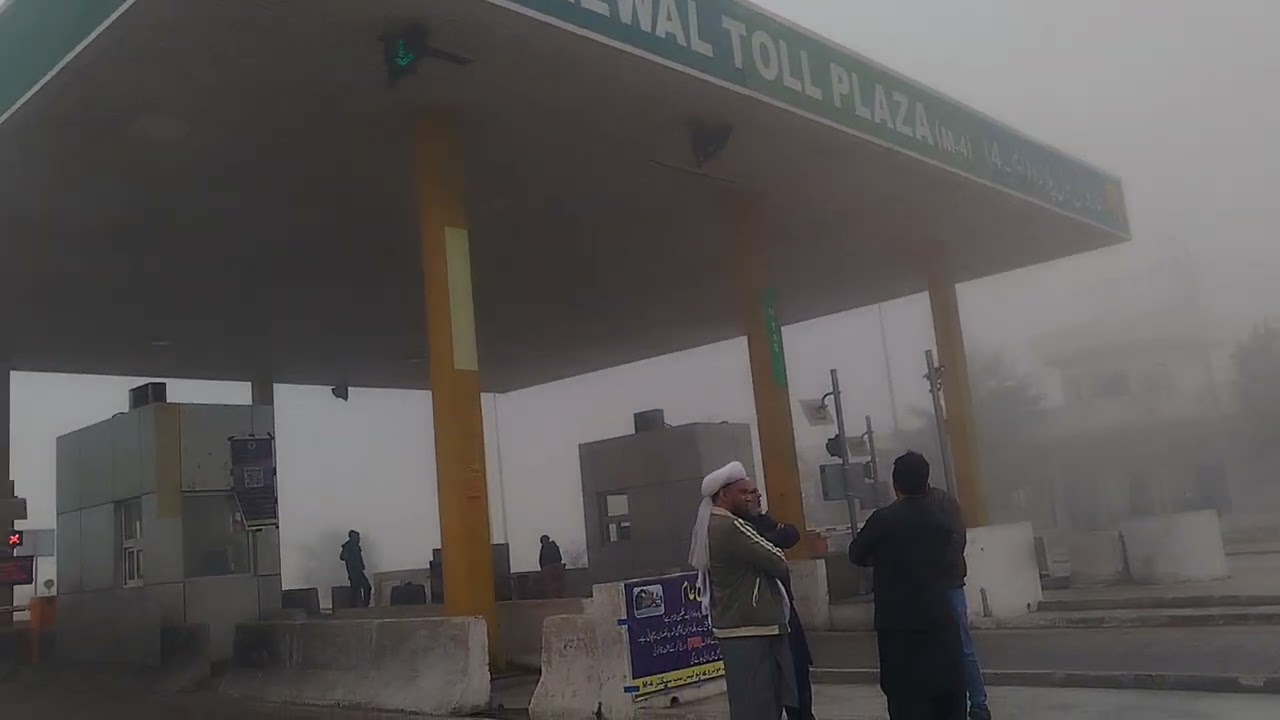 Dense Fog , Motorway Closed