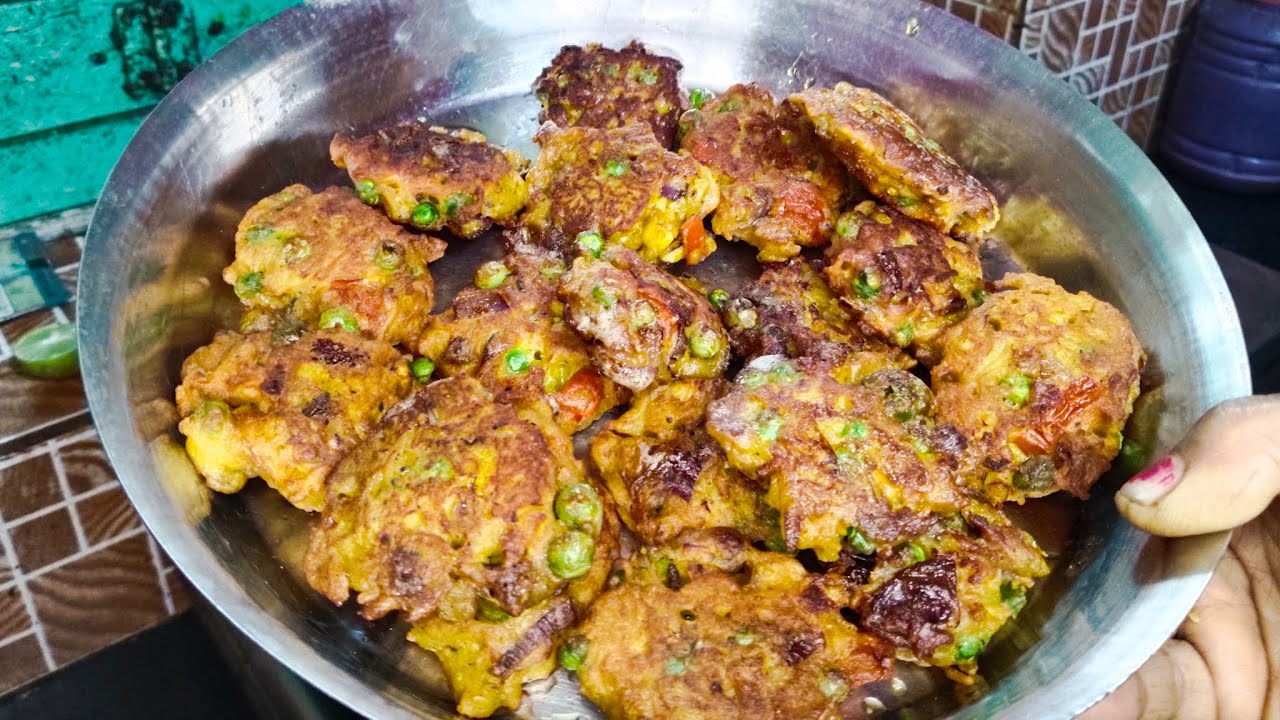 মটরশুঁটিও ম্যাগি দিয়ে নতুন ধরনের পকড়া বানিয়ে দেখানো হল খেতে অসাধারণ ছিল #cooking .