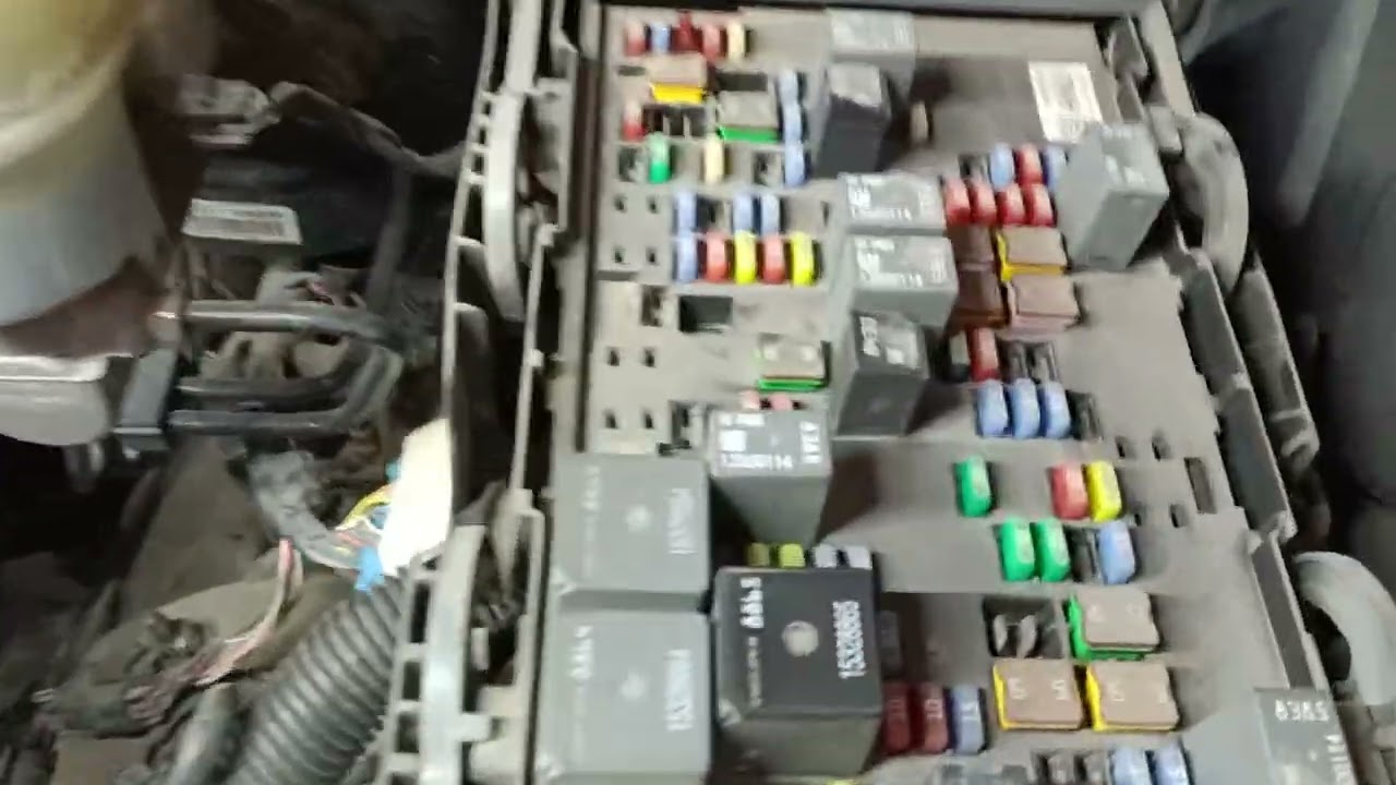 Silverado 5.3 2011 , se descarga la batería , consumo de corriente.