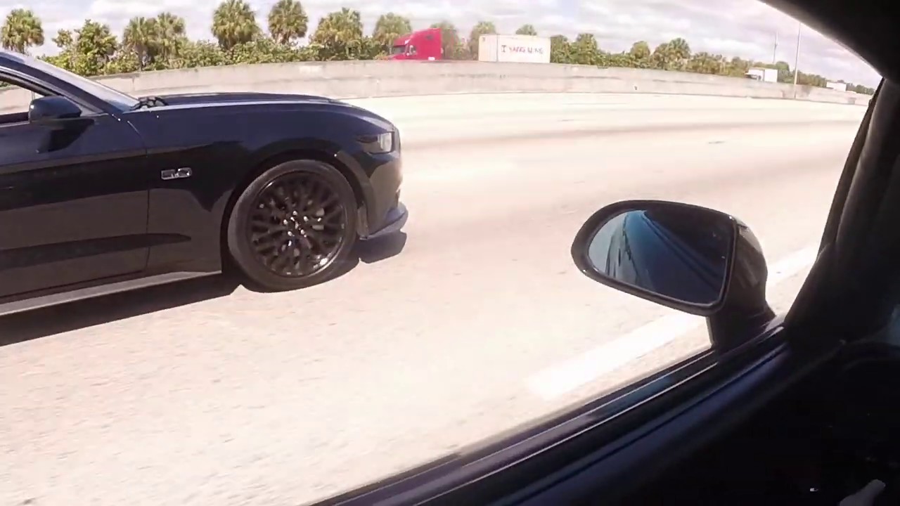 Honda S2000 Vs Mustang 5.0 Digs and Rolls