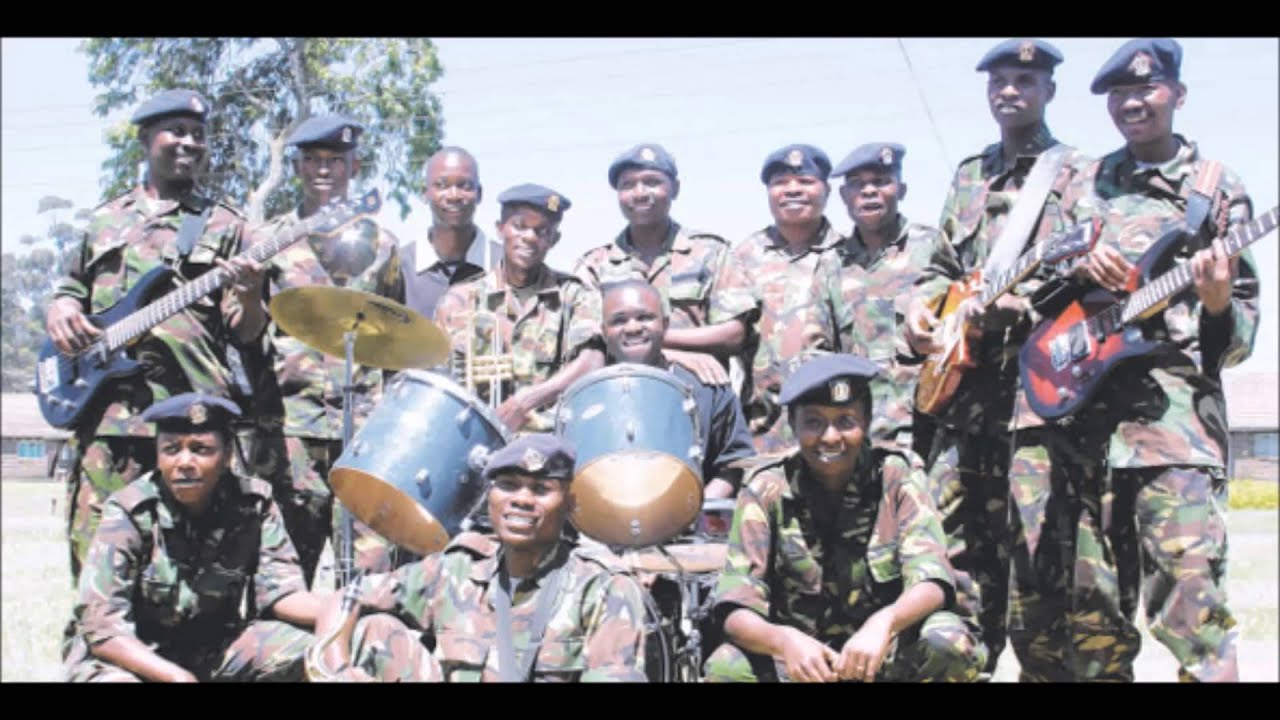Maroon Commandos - Wazazi Wako Wamenikataa