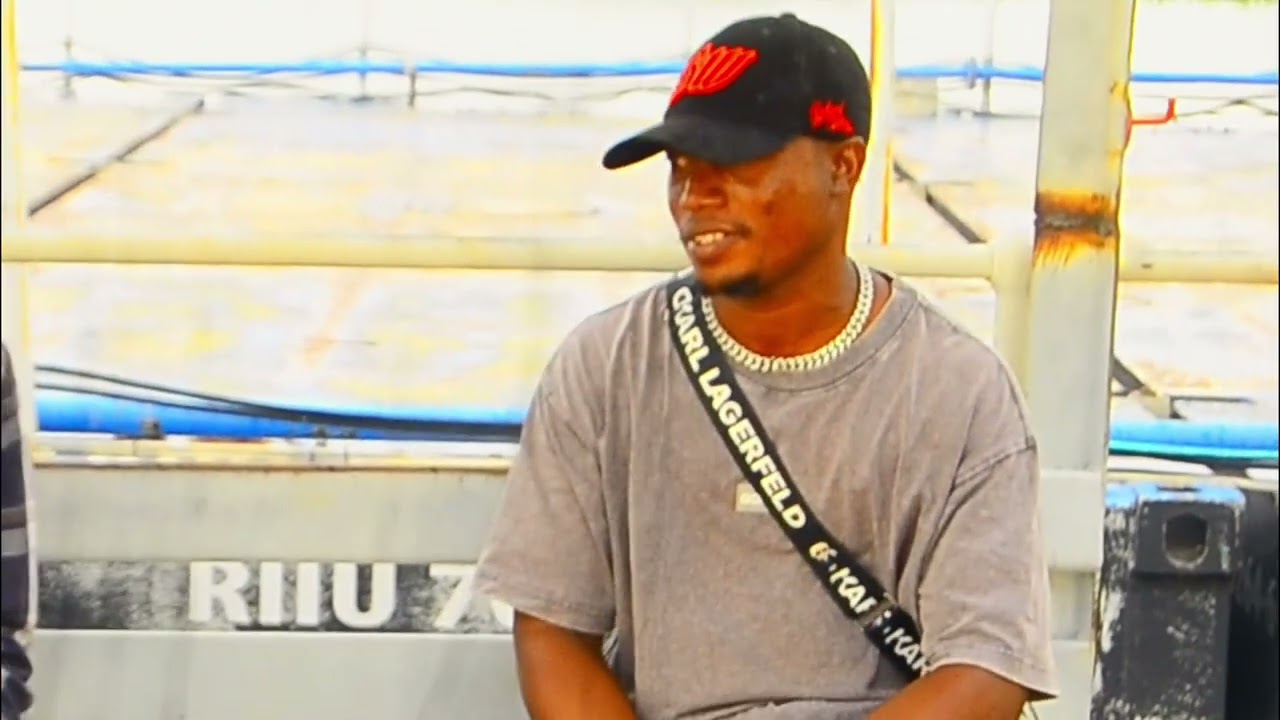 Q's and A's with VK7