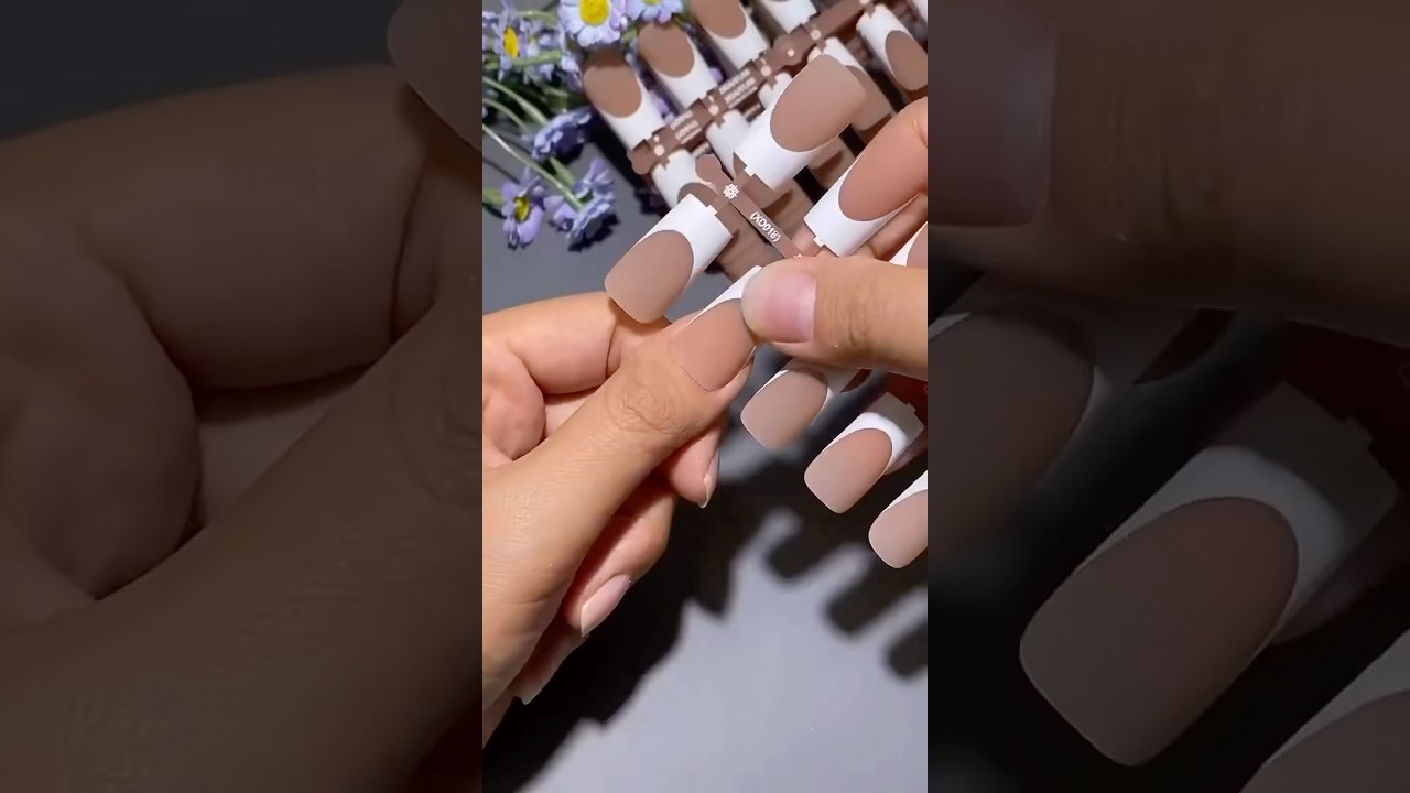 Secret Nails GLUI nail glue that actually stick to nails, last more than 3 weeks & waterproof