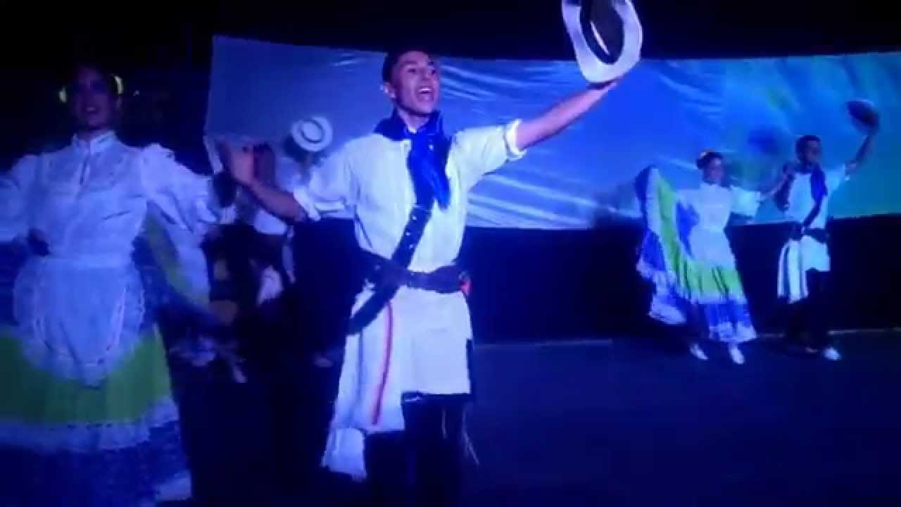 Pasillo Nelson Cárdenas, final de Olimpiadas al Arte 2014 Fundanza Quindio