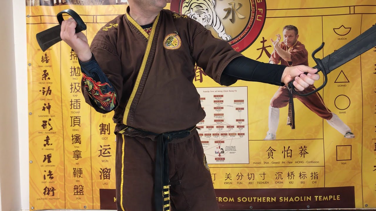 Weng Chun  Kung Fu Doppel Messer wirbeln lernen- double knives Kung Fu