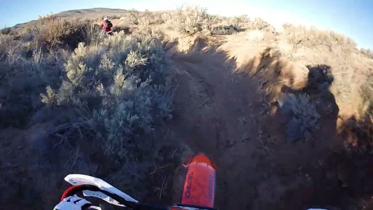 Girls in washes, dirt bike adventure 