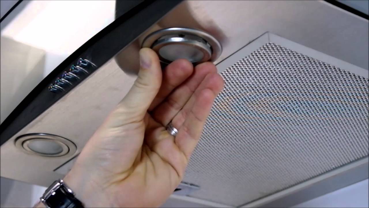 How to replace a G4 lightbulb