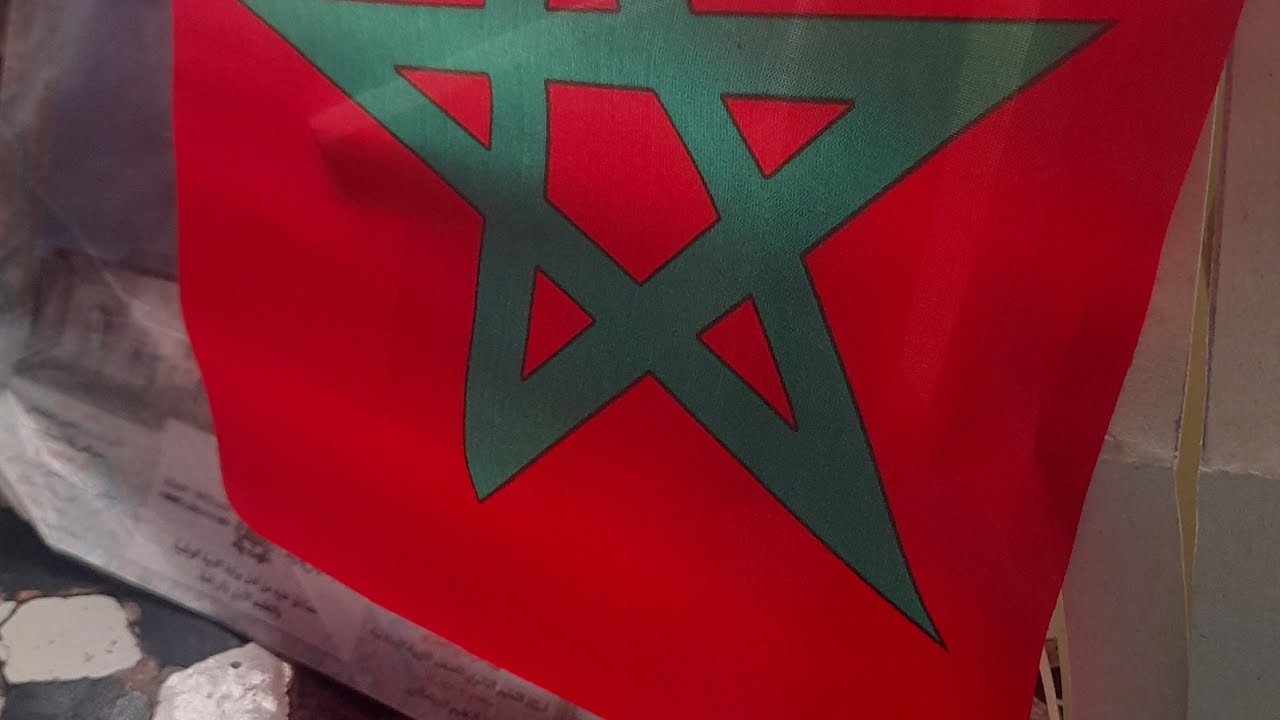 جمعة مباركة عليكم الجميع بالخير واليمن والبركات