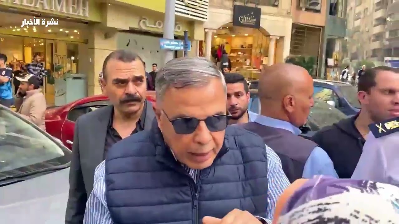 محافظ الاسكندرية يتفقد سوق زنانيرى وسيدى جابر