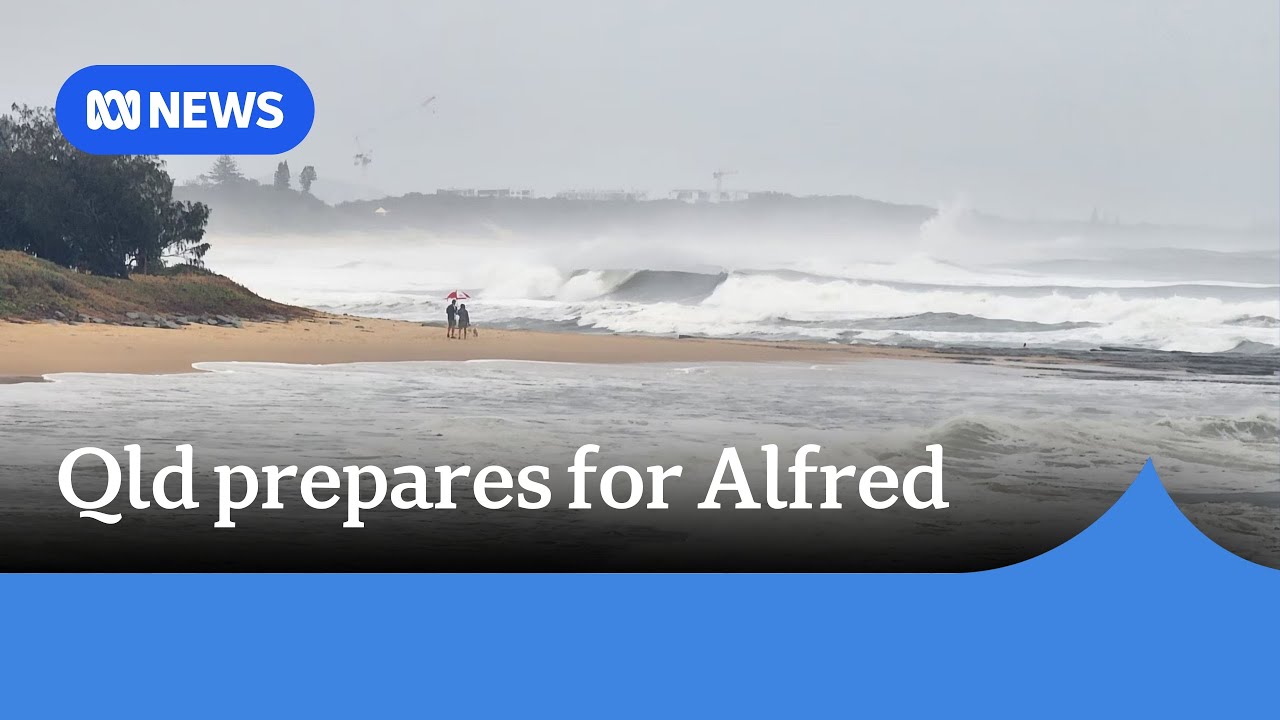 Warnings Cyclone Alfred could hit 'in the middle of the night' Thursday | ABC NEWS