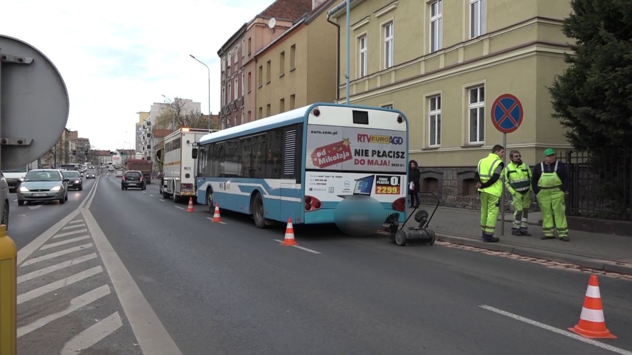 LEGNICA. Autobus MPK zderzył się z busem