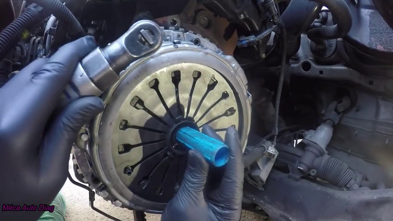 Embrayage/ Conversion volant moteur Bi-Masse vers un Volant Mono-masse