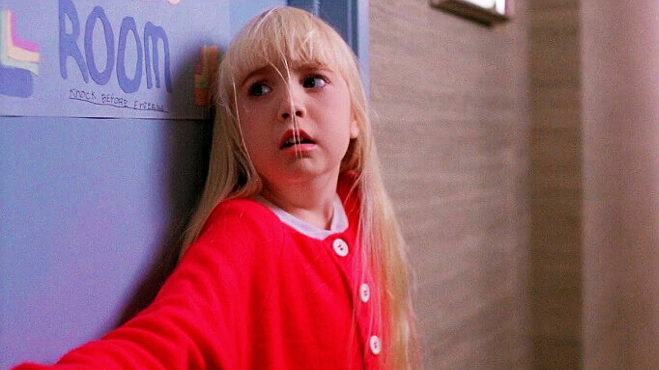 Awfully Good Movies - Poltergeist III (1988)