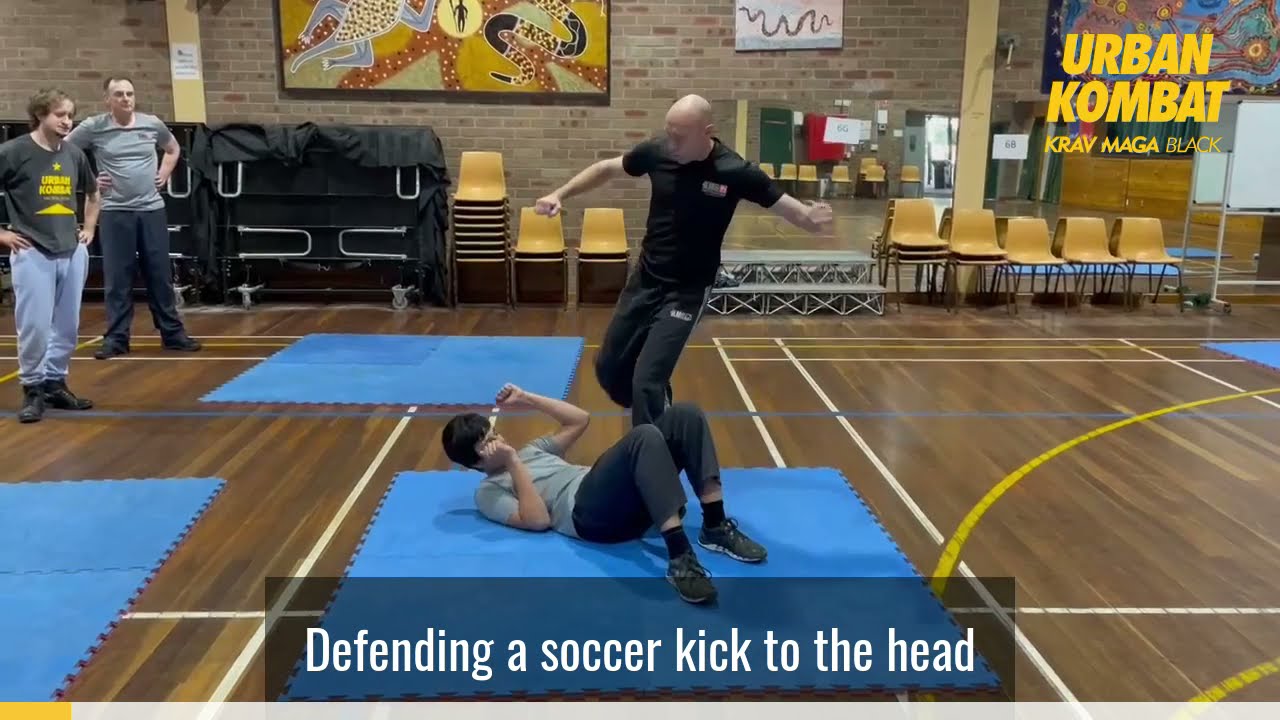 Defending kicks to the head when grounded | G1