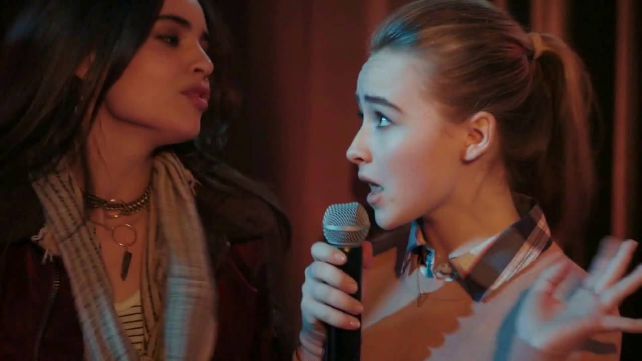 Adventures in Babysitting - Rap Battle (European Portuguese Version)