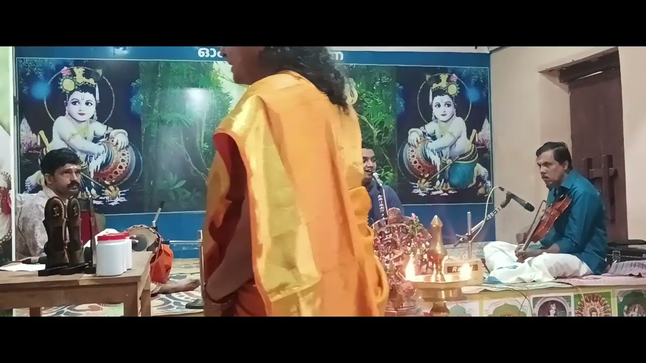 Vishnu Parasuram singing in Thrikkur Shivratri Sangeetolsavam