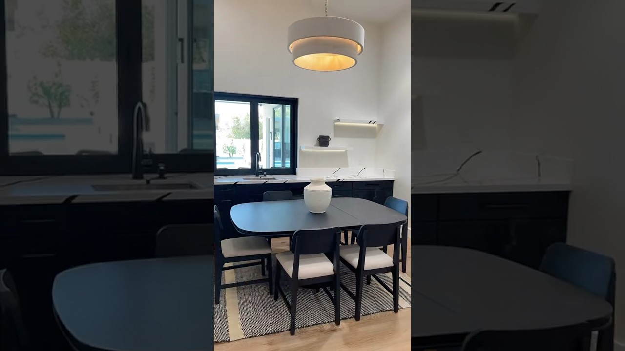 Dining nook transformation ✨😍 #interiordesign #diningarea #beforeandafter #interiordesigner