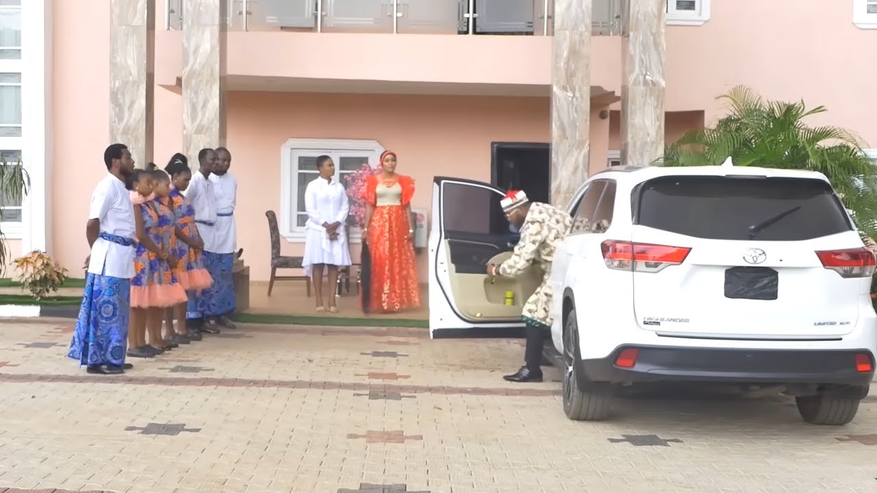 Prince Arrive In Time 2 Show True Love 2D Village Girl Maltreated By The Royal Queen -Nigerian Movie