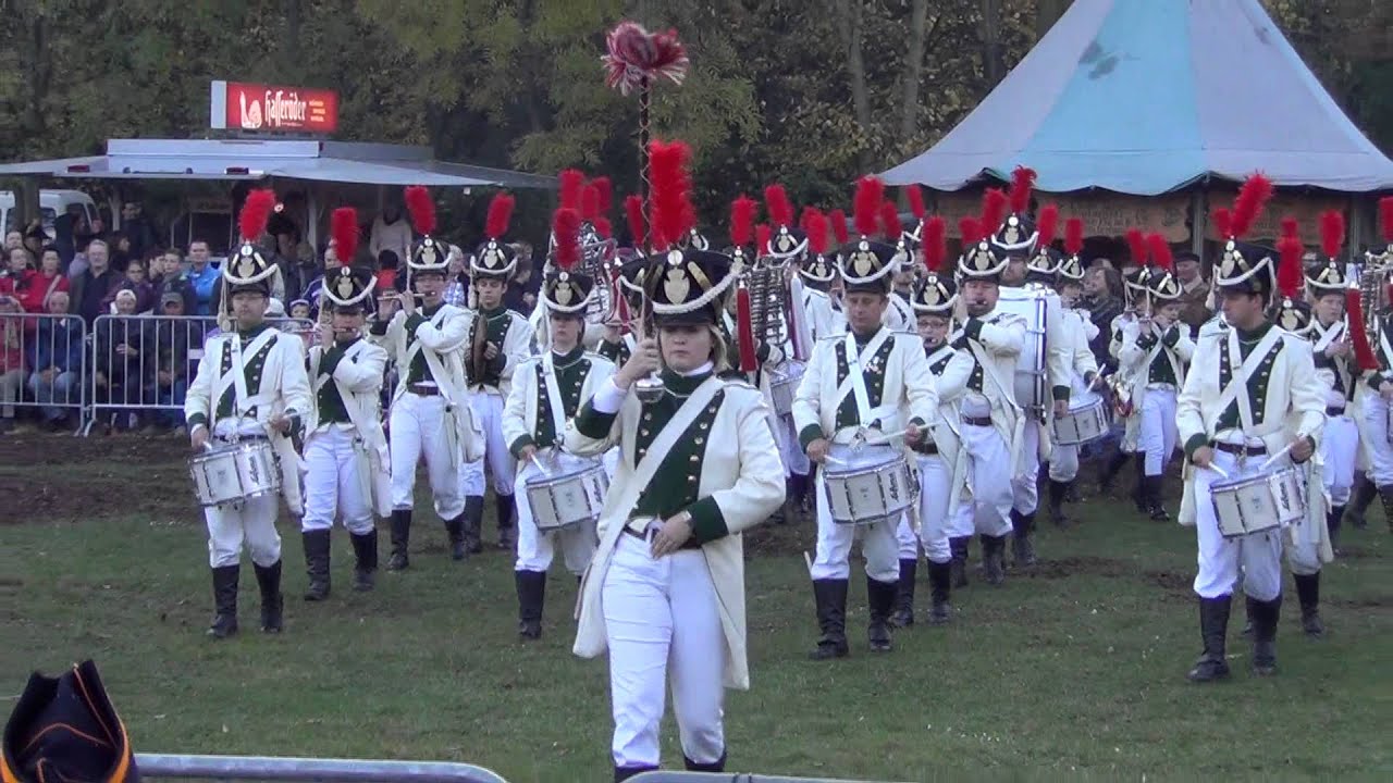 Einmarsch Spielmannszug Radeberg - Militärmusikparade 200 Jahre Völkerschlacht 19.10.2013
