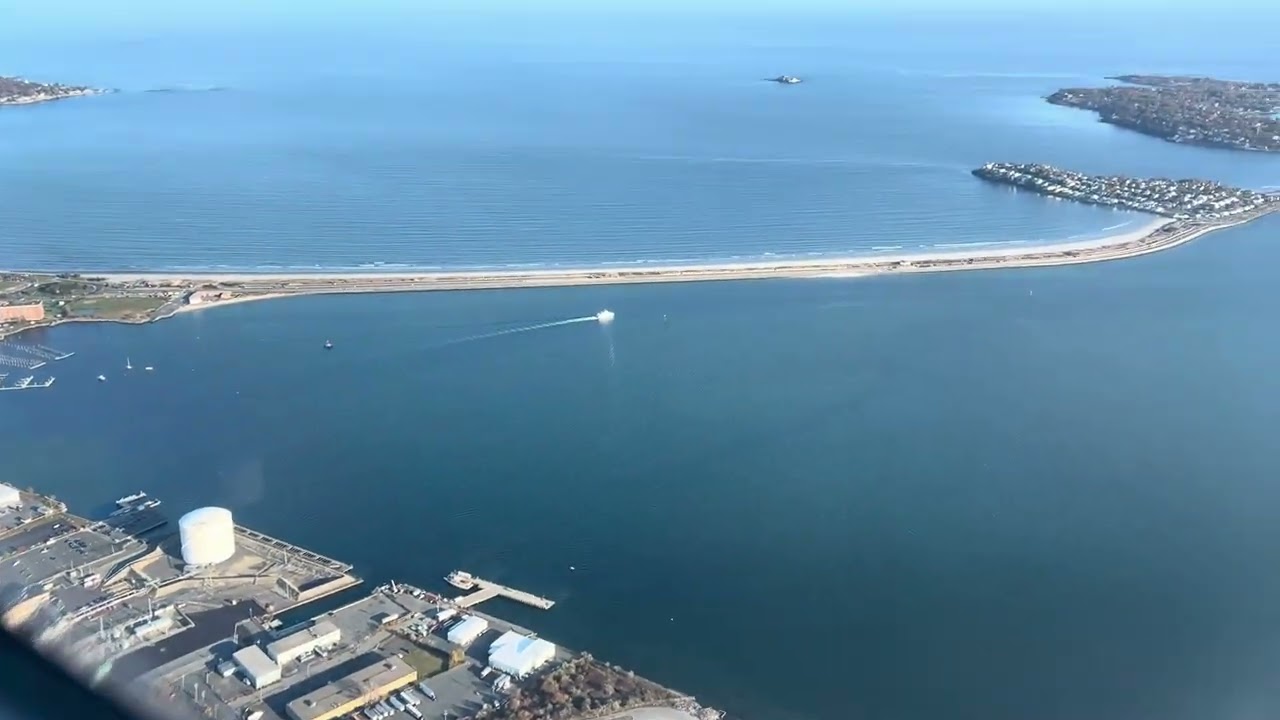Landing at Boston Logan International Airport - december 2024