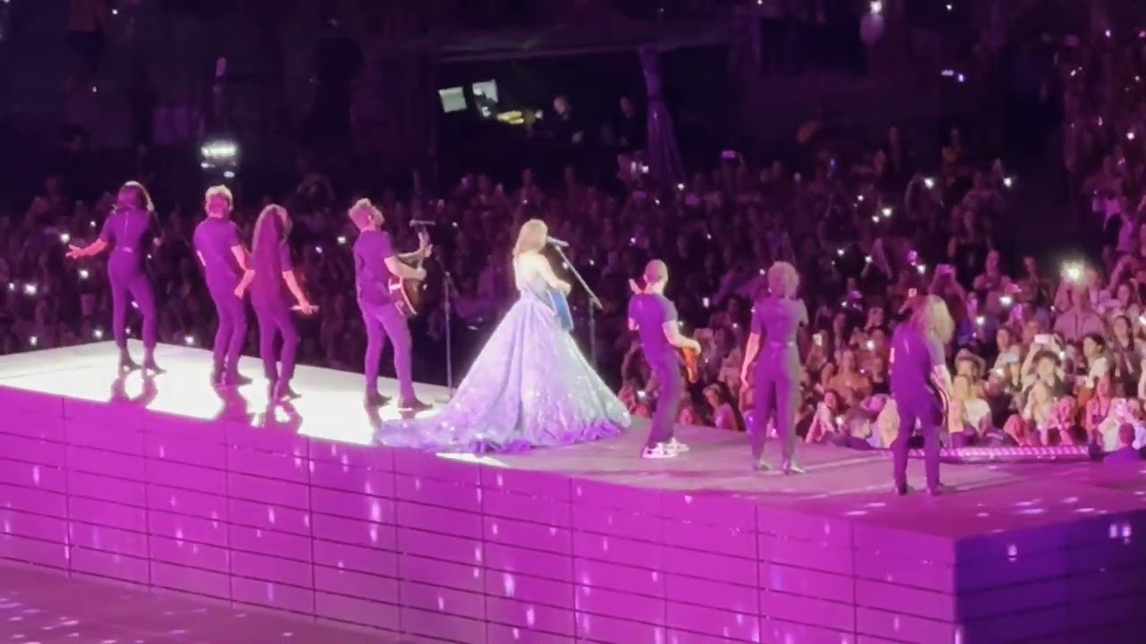 Taylor Swift: The Eras Tour | Melbourne Night #3 | Sunday February 18, 2024