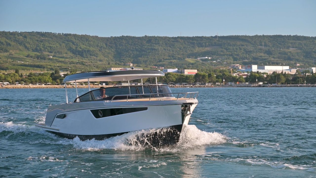 FEATURES Alfastreet Marine 28 Cabin - Predstavitveni video - Alenfra Productions