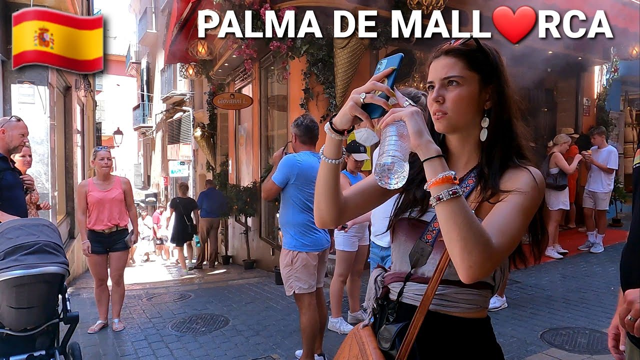 🇪🇸 Palma de Mallorca 📸 Walking tour from Plaza España to the Cathedral ☀️ August 1 Spain 2022 | 4K