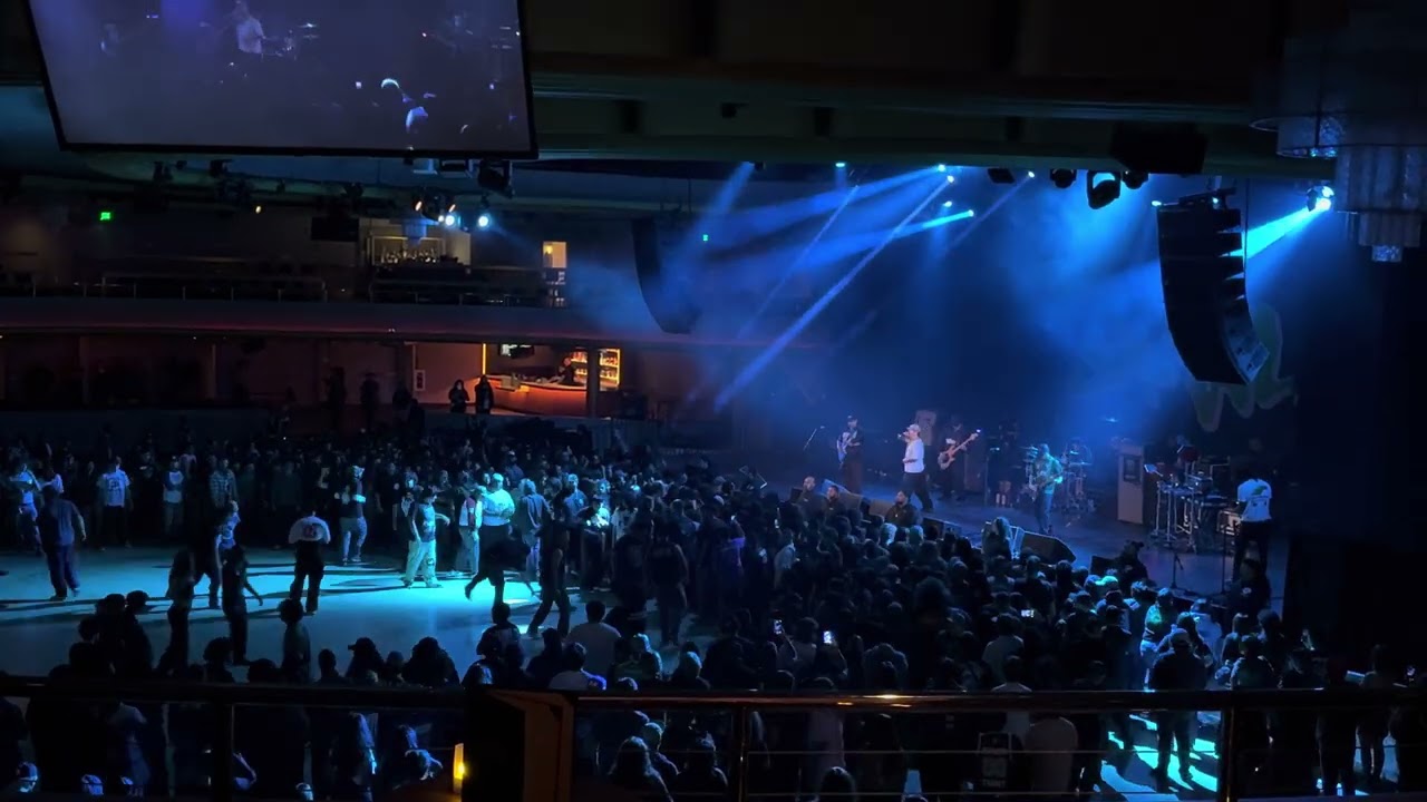 Whispers live at The Hollywood Palladium 10/12/25