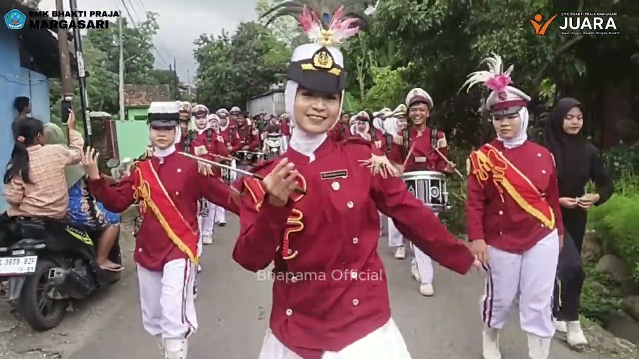 MANTAP....!!! GITA SWARA MARCHING BAND SMK BHAKTI PRAJA MARGASARI HADIR DI DESA BALAPULANG...