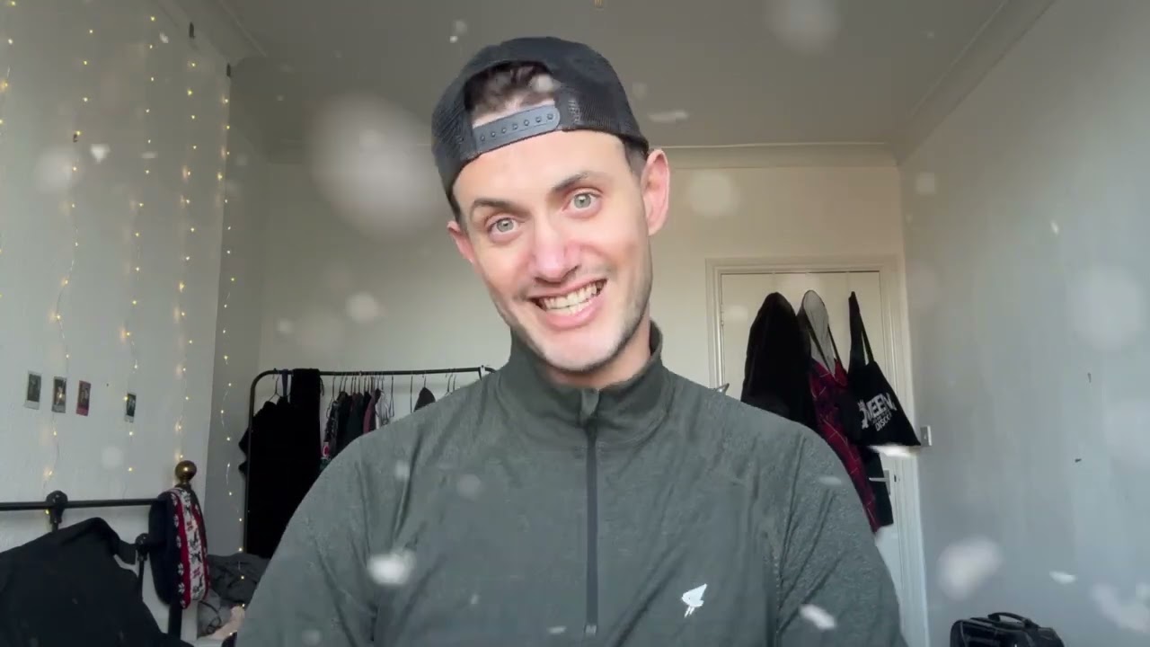 Merry Christmas from QUEENZ! (2024)