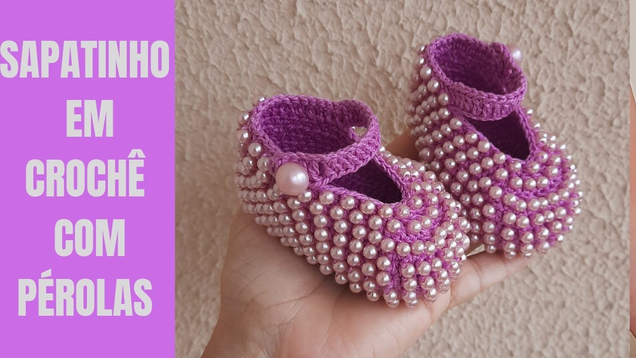 SAPATINHO EM CROCHÊ COM PÉROLAS