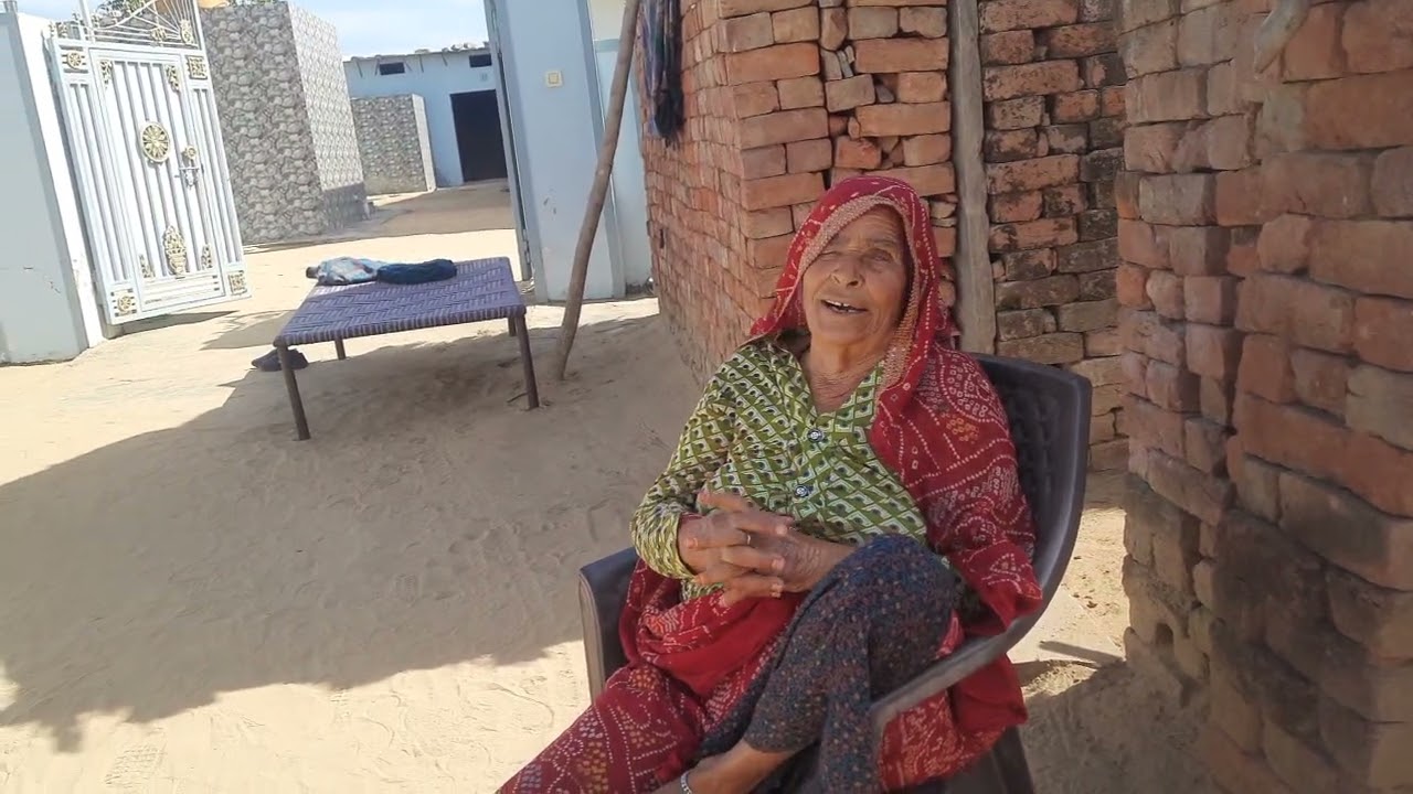 Aaj saasu Maa ne jabardasti lagvayi line