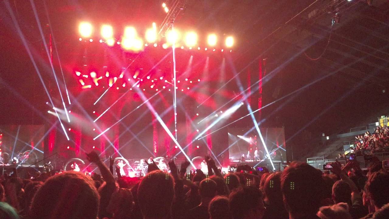 Megitsune- Babymetal Live at Wembley