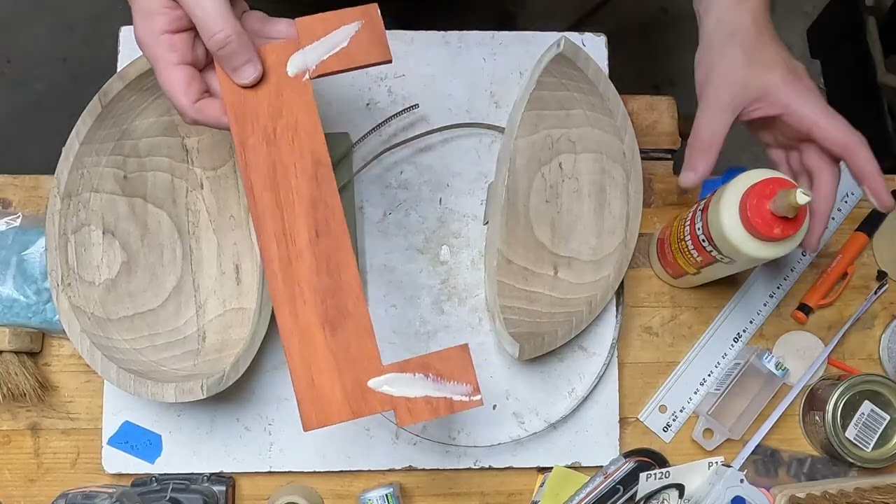 Woodturning a walnut bowl with a padouk stripe