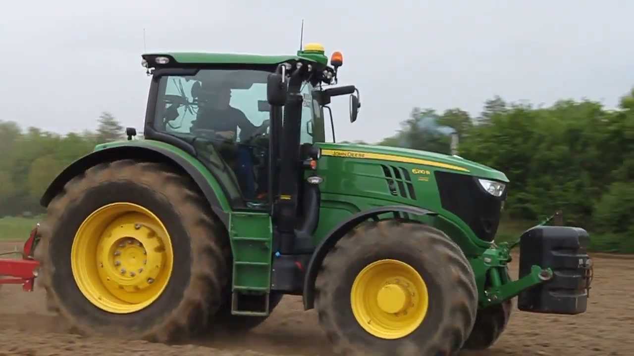 John Deere 6210R + Horsch Pronto 6 As legen Mais