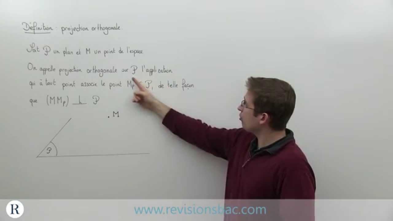 [R&eacute;visionsBac.com] - Projection orthogonale